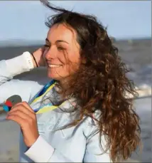  ?? (Photos DR) ?? Marie Barrué a terminé derrière la Grecque Vasileja Karachalio­y mais monte sur la première marche du podium national, tout comme Jean-Baptiste Bernaz (photo de gauche).