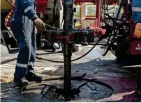  ?? Reuters ?? Oil production from seven major US shale basins is, by year-end, seen to climb to more than eight million bpd for the first time. —