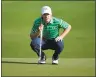  ?? ROSS KINNIARD — GETTY IMAGES ?? Jordan Spieth lines up a putt on the 10th hole during the first round of the 2017 PGA Championsh­ip at Quail Hollow.