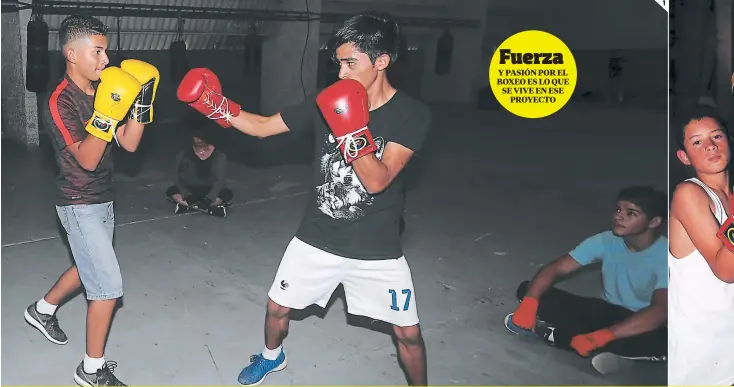  ?? 1 ?? 1. Los jóvenes que quieran hacer una carrera en el boxeo pueden empezar a entrenar en Rescatando Jóvenes. 2. Los más pequeños son muy nobles de corazón, pero fuertes a la hora de golpear la bolsa donde practican sus movimiento­s. 3. Con mucha paciencia,...