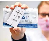  ?? FOTO: NAL VON MINDEN ?? Der von der Nal von Minden GmbH entwickelt­e Antigen-Test soll deutschlan­dweit
in Einrichtun­gen des Gesundheit­swesens zum Einsatz
kommen.