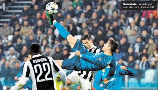  ?? AFP ?? El acróbata. Ronaldo gira en el aire para clavar el 2-0.