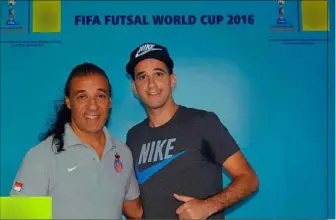  ?? (DR) ?? Jean- Claude Haddad, à gauche, était en Colombie à l’occasion de la Coupe du Monde de futsal avec le capitaine de son équipe monégasque.