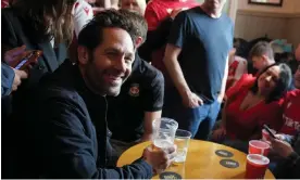  ?? ?? Paul Rudd alongside Wrexham fans in the Turf pub ahead of the Vanarama National League match at the Racecourse Ground, Wrexham. Photograph: Martin Rickett/PA