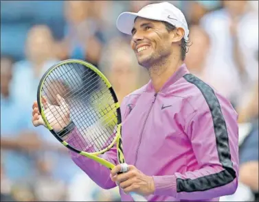  ??  ?? CONTENTO. Rafa Nadal sonríe después de ganar a Hyeon Chung en la tercera ronda del US Open.