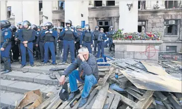  ?? [ Reuters ] ?? Das Gewerkscha­ftshaus von Odessa kurz nach dem Unglück vom 2. Mai 2014.