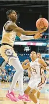  ?? CHUCK BURTON/AP ?? Georgia Tech guard Miles Kelly drives to the basket against Florida State during the second half Tuesday in Greensboro, North Carolina.