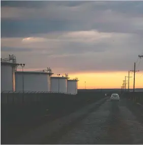  ?? JOHANNES EISELE/AFP FILES ?? Already 17 smaller U.S. producers have filed for bankruptcy this year. Above, a crude oil storage facility in Cushing, Okla.