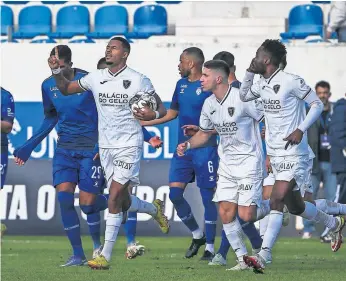  ?? ?? Empate na visita à Feira foi o 19.º jogo seguido sem perder do Académico de Viseu