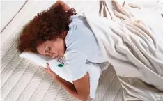  ??  ?? The right pillow can alleviate or prevent many common forms of neck and back pain.