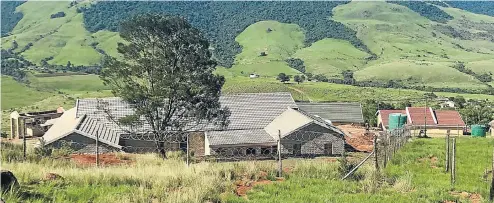  ?? Pictures: Thuli Dlamini ?? Former ANC presidenti­al hopeful Nkosazana Dlamini-Zuma’s grandchild­ren are building her a new home in Bulwer, KwaZulu-Natal.