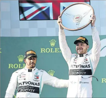  ?? FOTO: EFE ?? El pentacampe­ón de F1 Lewis Hamilton se tuvo que conformar con la segunda posición en Albert Park por detrás de Bottas