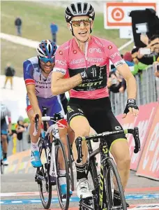  ?? Foto: ČTK ?? Udrží maglia rosa? Simon Yates z týmu Mitchelton Scott veze už osm etap Gira růžový dres vedoucího cyklisty. Jak to bude po dnešku?