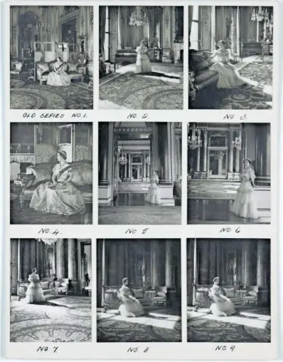  ?? ?? Pruebas de Cecil Beaton de una sesión a la reina madre en 1939, en una imagen de la colección real.