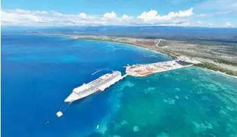  ?? EDDY VITTINI ?? El crucero Norwegian Pearl atraca en el Puerto Cabo Rojo. Es el primer barco en llegar.