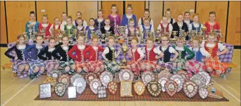  ?? 25_c51mccorki­ndale01 ?? Young dancers with the trophies they won in 2017.