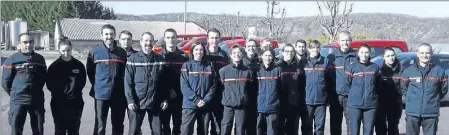  ??  ?? Grâce au soutien de ces trois collègues de Midi-Pyrénées ce stage a vu le jour dans un rapport gagnant-gagnant Crédit photo © Michel Taillade – Les Pompiers du Lot