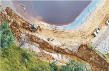  ??  ?? Los tóxicos recorriero­n 17.6 km del arroyo Las Tinajas; 64 del río Bacanuchi y 190 del río Sonora; la contaminac­ión se encuentra en los sedimentos.