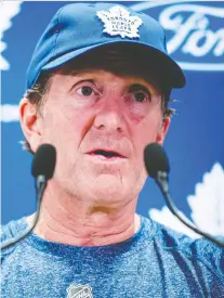  ?? THE CANADIAN PRESS/FILES ?? Mike Babcock is just the latest Stanley Cup-winning NHL head coach to be unceremoni­ously sent packing in Toronto.