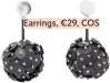  ??  ?? Earrings, €29, COS