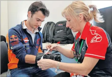  ??  ?? CON PERMISO. Los médicos dieron el OK para que Pedrosa participe en el GP de Las Américas.