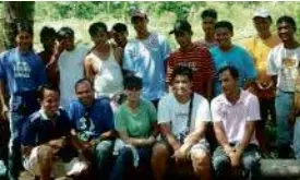  ?? PHOTOCOURT­ESY OF ALCADEV ?? ACTRESS Angel Locsin (seated, center) during her visit to Alcadev in Diatagon, Lianga, Surigao del Sur. With her are slain “lumad” leader Dionel Campos (back row, fifth from left) and Alcadev executive director Emerito Samarca (back row, second from...