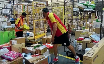  ??  ?? New Zealand Post expects to deliver 41.5 million parcels and letters this Christmas season.