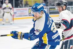  ??  ?? Chase Schaber’s injury is causing concern for Fife Flyers.