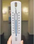  ??  ?? Knapp 23 Grad zeigt das Thermomete­r in den Räumen des Stadtmuseu­ms an. Wer August Macke genießen will, hat es also angenehm kühl.