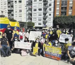  ?? MANOLO NEBOT ?? Los colombiano­s de la provincia se manifestar­on ayer en Castelló.