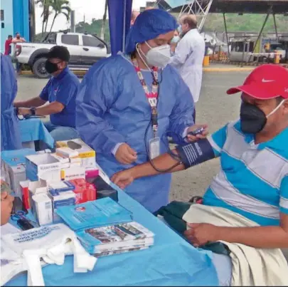 ?? CORTESÍA ?? kMientras se espera por las primeras vacunas, en Guayaquil hay demanda en las carpas fronteriza­s para frenar el COVID-19.