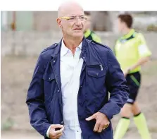  ??  ?? Marco Mariotti, 58 anni, tecnico della Torres: oggi la sfida col Muravera
