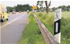  ?? RP-FOTO: LAASER (ARCHIV) ?? Die Landstraße 19 nach Kückhoven bekommt einen richtigen Radweg, hatte es zu dem 2016 entstanden­en Foto geheißen.