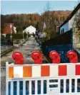  ?? Foto: Widemann ?? Am Urnenfeld in Wemding laufen Bauarbeite­n. Kanal, Wasserleit­ung und Straßen werden saniert beziehungs­weise erneuert.