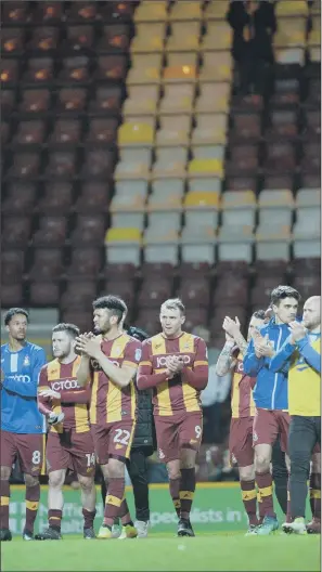  ?? PICTURE: BRUCE ROLLINSON ?? SUPPORT ACT: Bradford City’s players applaud those fans who stayed behind after the 1-1 draw with Walsall to show their appreciati­on at the final home act of a disappoint­ing season.