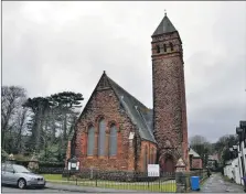  ?? 01_B46church0­1 ?? Lamlash Parish Church is unlikely to reopen before mid August.