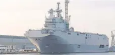  ?? Foto: AP ?? Jen aby nezrezla Jedna ze dvou válečných lodí Mistral, které byly vyrobeny pro Rusko, nyní kotví ve francouzsk­ém přístavu Saint-Nazaire.