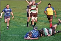  ?? Bernie Rowlands ?? ●●James Cross crashes over for the first score for Macclesfie­ld