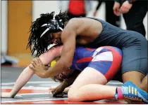  ??  ?? Jaylen Ayres of Roseville wins his match at 160 pounds during a MAC Blue quad match.