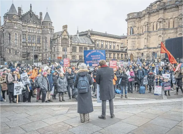  ?? ?? Around 8,000 lecturer, librarian and researcher members of the University and College Union (UCU) continued their 48-hour walkout across Scotland yesterday