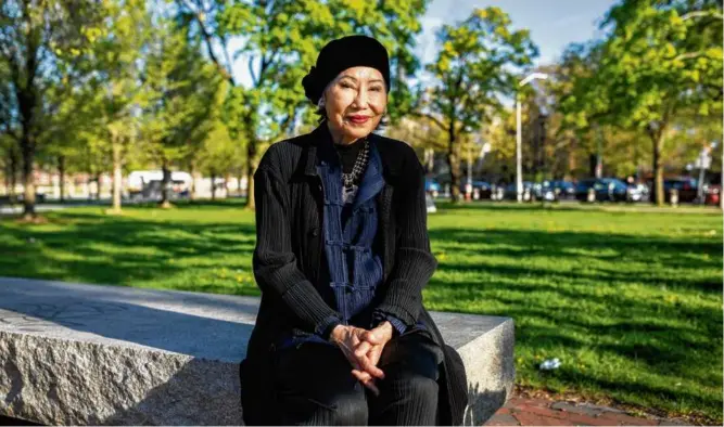  ?? NAtHAn klimA for tHe boston Globe ?? Left: Amy Tan in Cambridge recently.