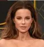  ??  ?? Kate Beckinsale ha postato su Instagram la foto della sua casa in fiamme. È riuscita a salvare i suoi animali.