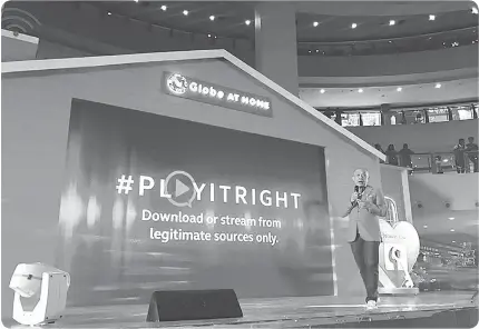  ?? PHOTO FROM FACEBOOK PAGE ?? Globe Telecom CEO explaining the company’s # PlayItRigh­t campaign