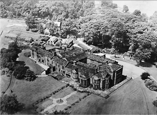  ?? DE LA SALLE TRUST ?? Hopwood DePree hopes to turn Hopwood Hall Estate, shown here in the 1950s, in Middleton, England, into an arts hub for the local community and a tourist destinatio­n.