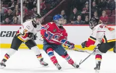 ?? LOUIS-CHARLES DUMAIS/CWHL ?? Marie-Philip Poulin and Les Canadienne­s de Montreal face the Calgary Inferno for the Clarkson Cup on Sunday.