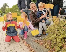  ?? RP-ARCHIVFOTO: GOTTFRIED EVERS ?? Hundehaufe­n sind eklig – Spaß hatten die Kinder aus dem Kindergart­en Morgenster­n in der Vergangenh­eit bei der Aktion trotzdem.