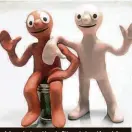  ?? ?? Morph (on the left) celebratin­g his 20th birthday with his buddy Chas