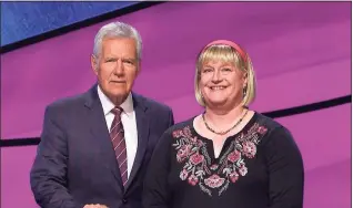  ?? Contribute­d photo / Fran Fried ?? Fran Fried with “Jeopardy!” host Alex Trebek in 2017.