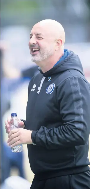  ?? Nick Potts ?? Rochdale manager Keith Hill