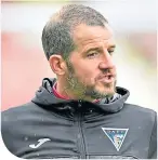  ??  ?? Dunfermlin­e boss Stevie Crawford